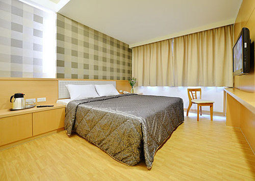 Ing Wang Hotel Tainan Luaran gambar
